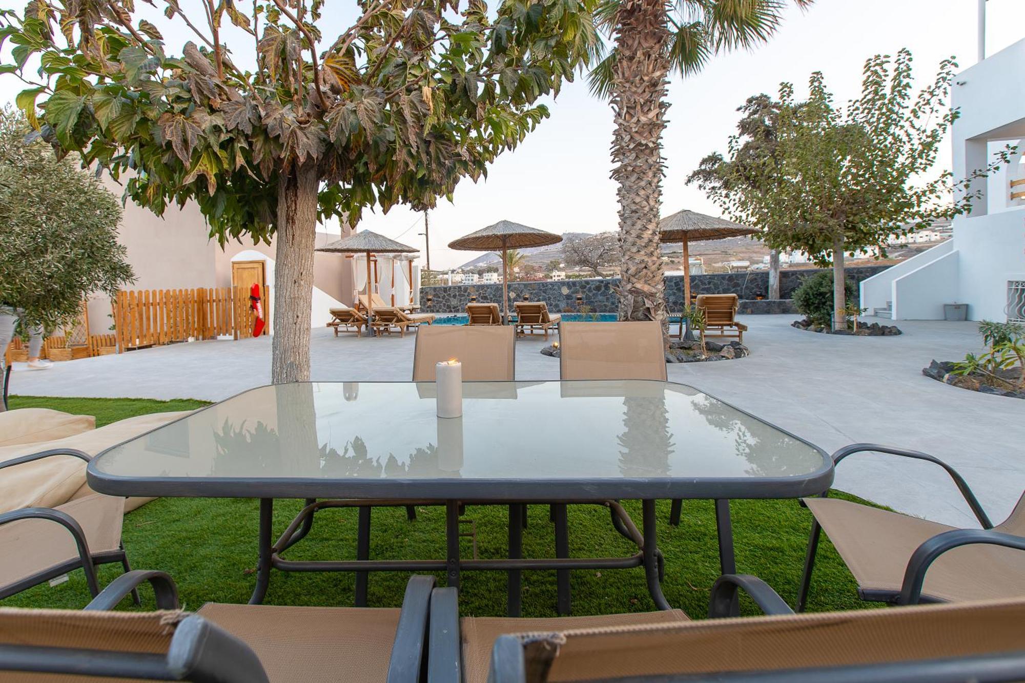 Santorini Garden Homes * Mesaria
