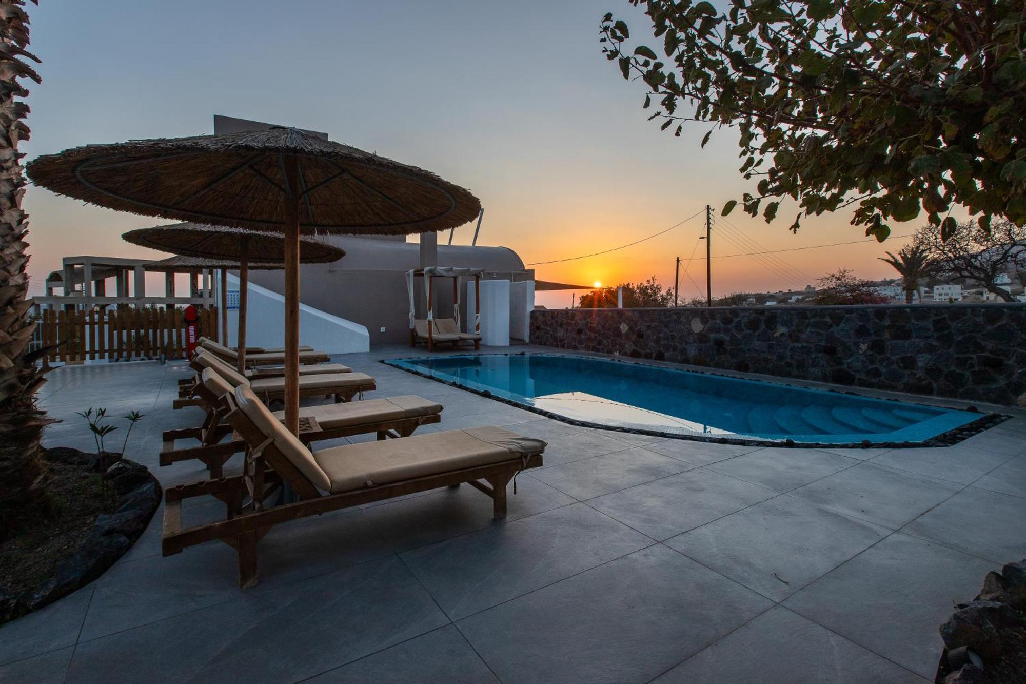 Santorini Garden Homes * Messaria (Santorini)
